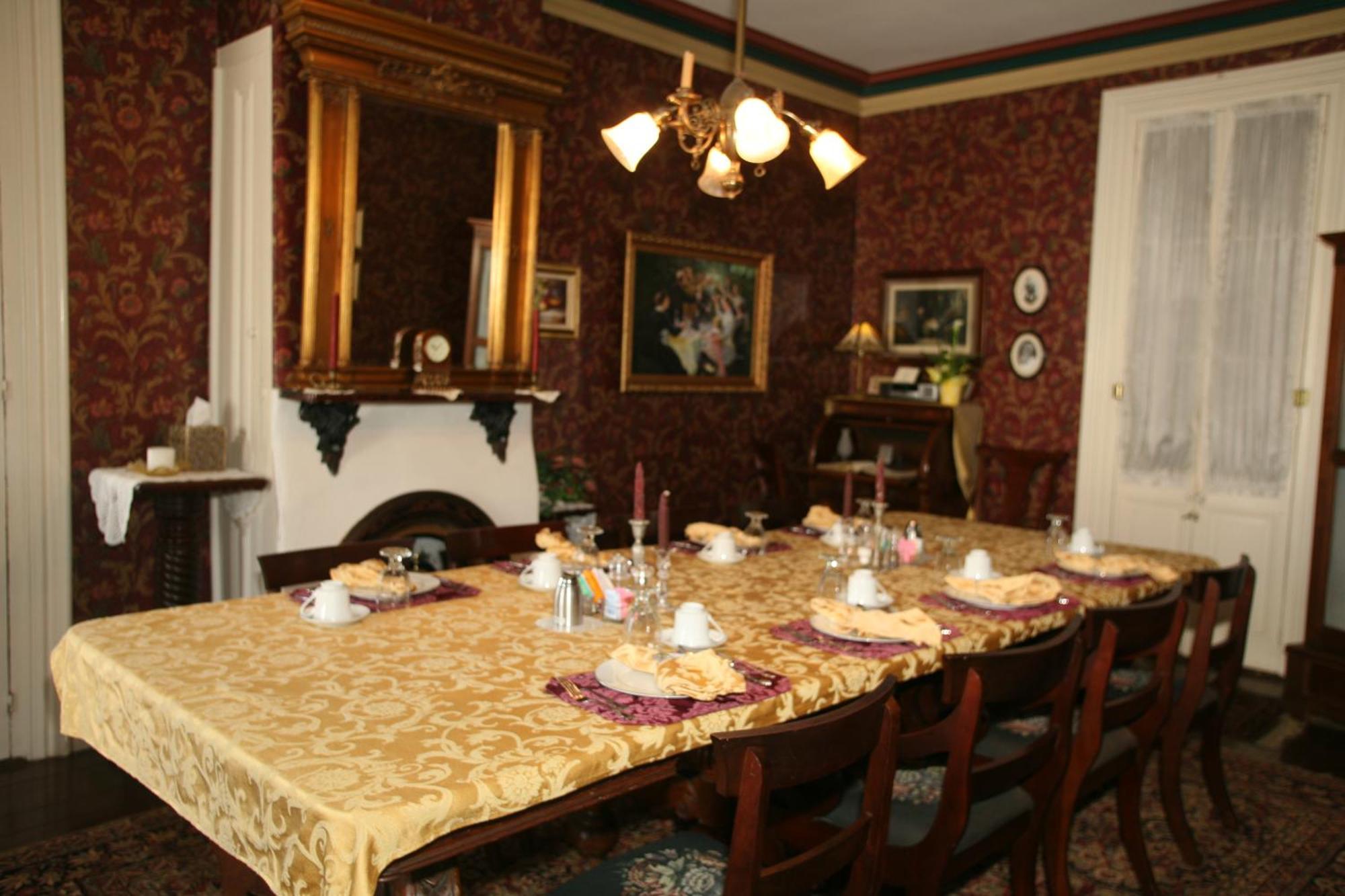 The Bacchus Inn Bed & Breakfast Кейп Мей Екстериор снимка